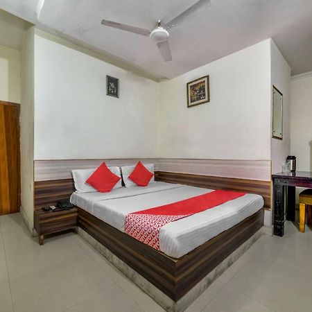 Oyo 40791 Hotel Hot N Fast Suratgarh Exterior foto
