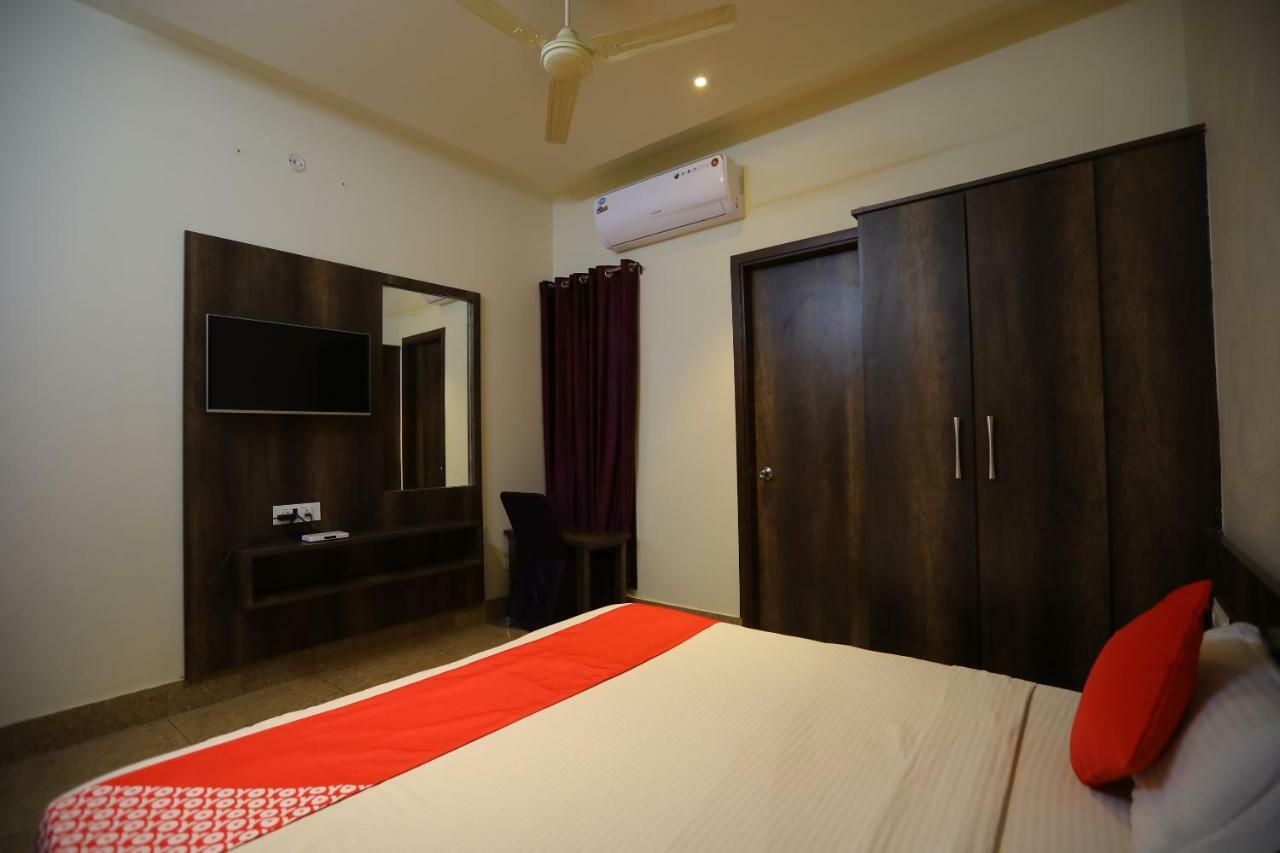 Oyo 40791 Hotel Hot N Fast Suratgarh Exterior foto