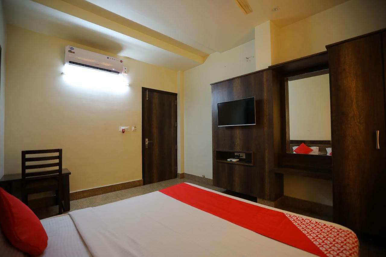 Oyo 40791 Hotel Hot N Fast Suratgarh Exterior foto
