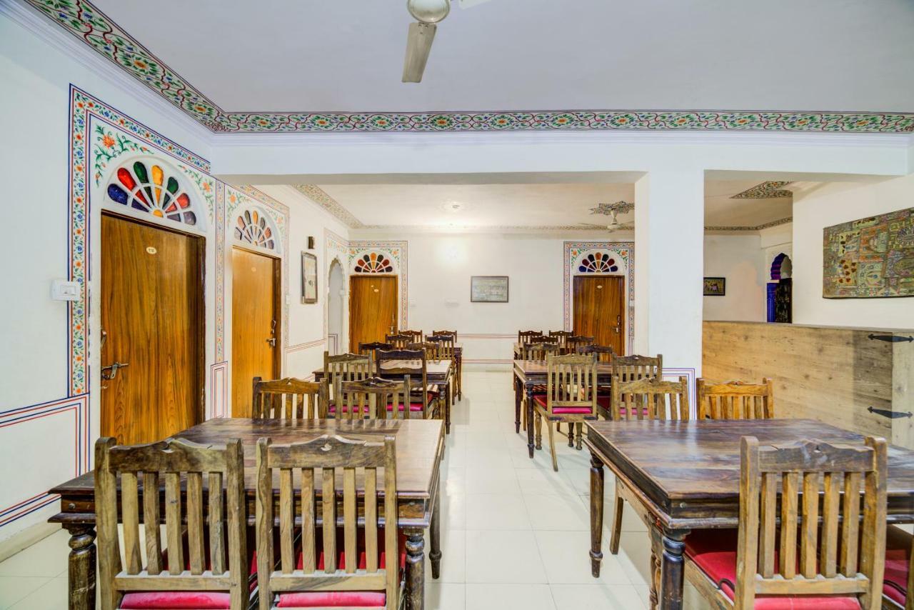 Oyo 40791 Hotel Hot N Fast Suratgarh Exterior foto